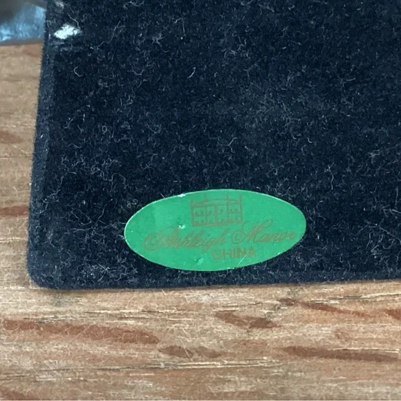 Vintage & Beautiful Ashleigh Manor Pewter Crafted Picture Frame - Palms / Stones - Picture 8 of 12